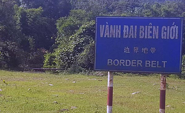 Khu vực vành đai biên giới xã Quảng Đức, huyện Hải Hà tồn tại nhiều điểm tập kết lợn thẩm lậu. Ảnh: Nguyễn Quý