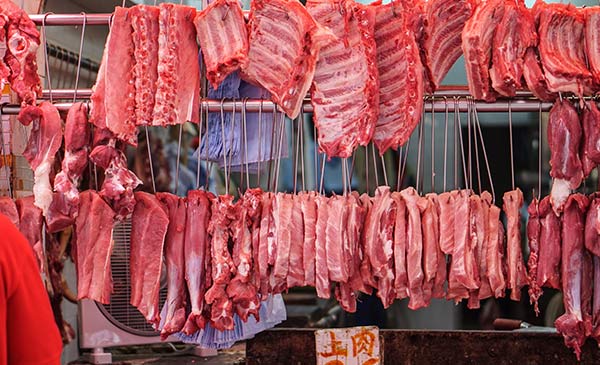 Trung bình mỗi người dân Trung Quốc tiêu thụ 33-40kg thịt heo/người/năm.