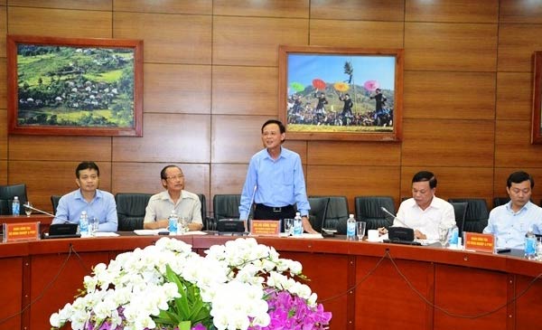 Thứ trưởng Hà Công Tuấn đề nghị tỉnh Lào Cai tăng cường kiểm soát xuất nhập khẩu