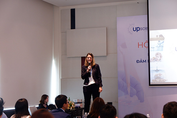 Mathilde Bouilland – Giám đốc phòng thí nghiệm Upscience Vn phat bieu