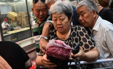 Giá thịt Heo tăng vọt ở Trung Quốc làm cho người tiêu dùng sợ hãi và bất mãn